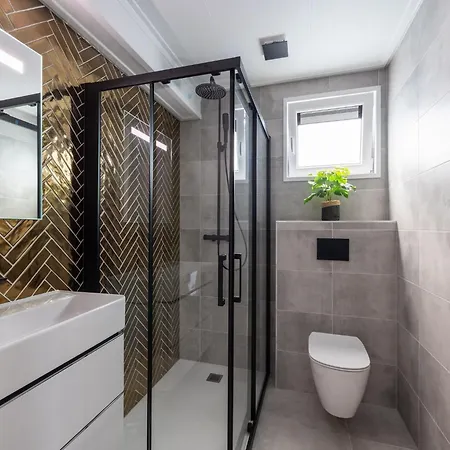 Дом отдыха Woodland With Heated Pool, Cleaning Included Хундерло